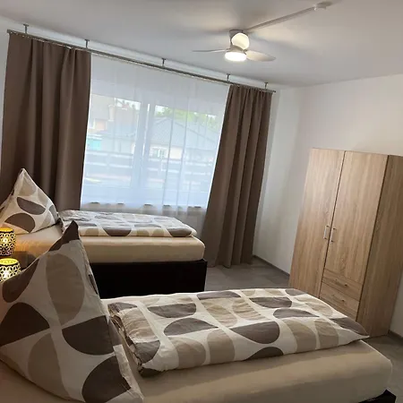 Monteurzimmer Messezimmer Ferienzimmer بيت ضيافة