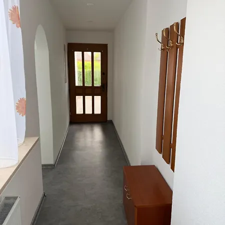 بيت ضيافة Monteurzimmer Messezimmer Ferienzimmer *