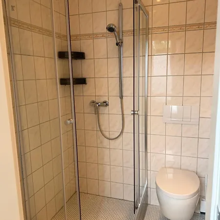 Monteurzimmer Messezimmer Ferienzimmer بيت ضيافة فونستورف